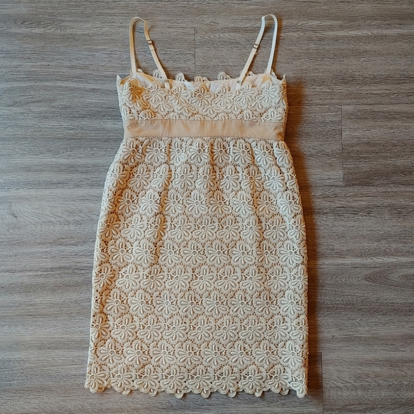 VALENTINO RED Vintage Lace Mini Dress - Picture 2 of 10